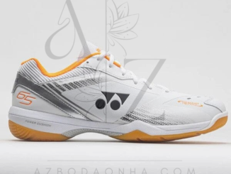 Yonex premium sports shoes